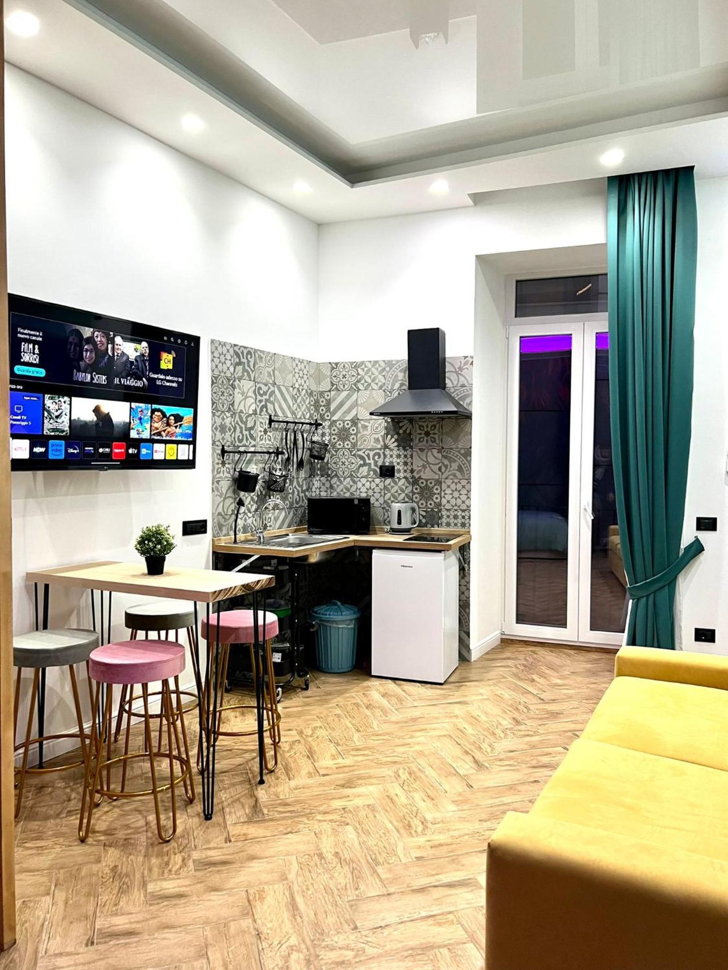 Апартаменты Loft In Borgo Неаполь Экстерьер фото